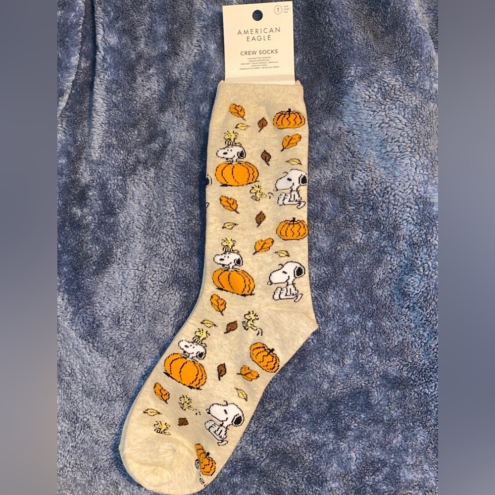American Eagle Snoopy Peanuts Fall Halloween Socks